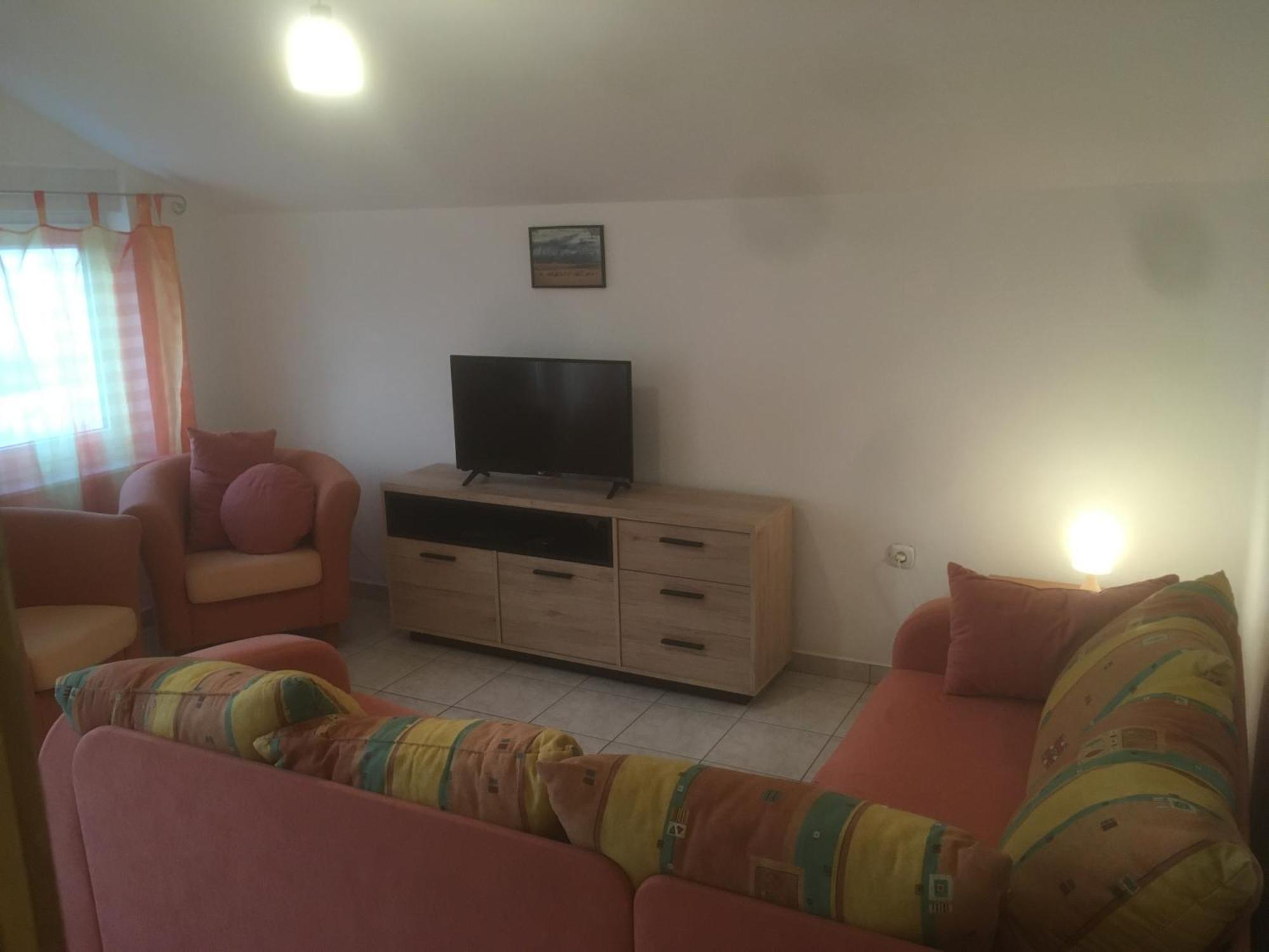 Apartment Maleo *