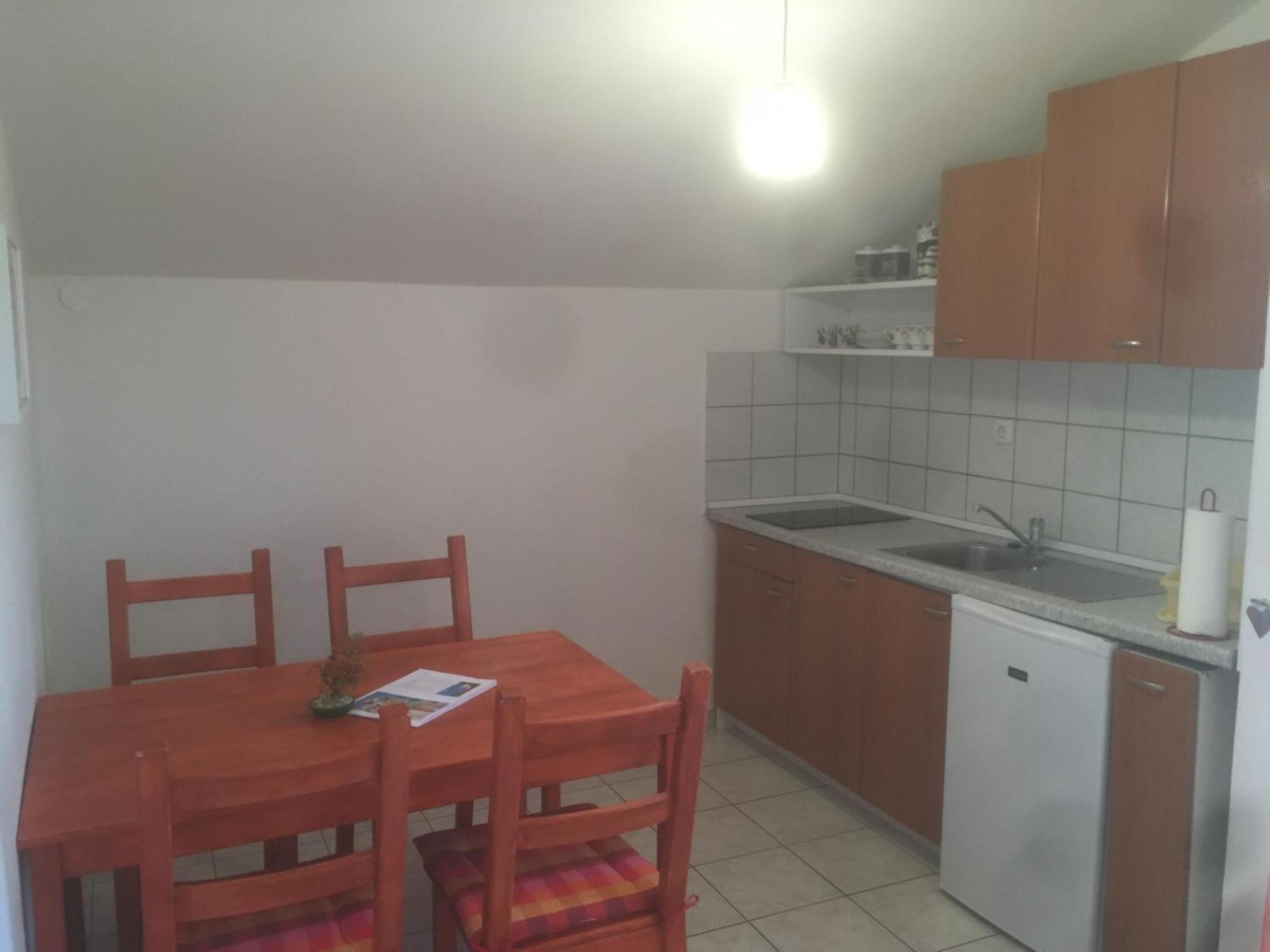 Maleo Apartment *