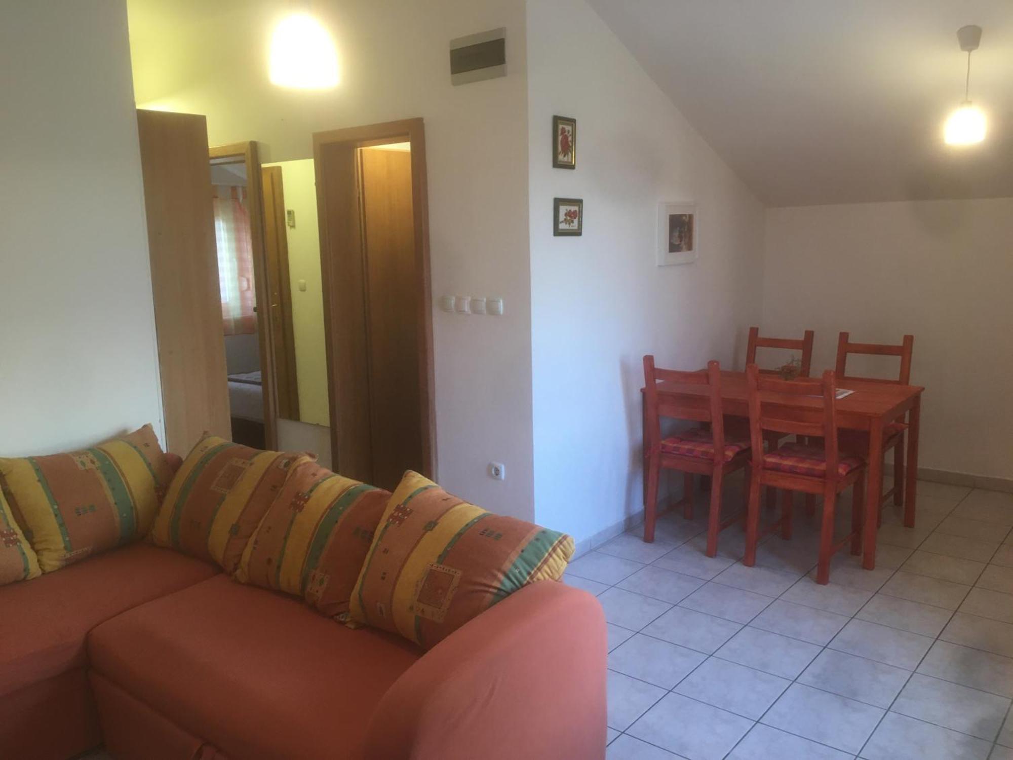 Apartment Maleo *